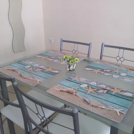 Paralio Astros Apartment *